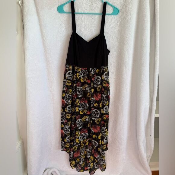 Torrid Handkerchief Hi-Lo Dress - Picture 2 of 4